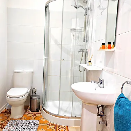 Modern By Mive * Floriana